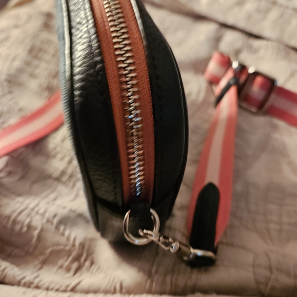 EUC Coach Denim Crossbody Bag with Pink Strap 💗💗 No Call Outs! - Picture 11 of 16